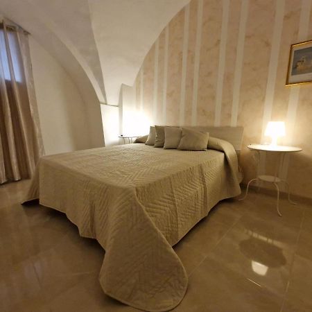 Daniel'S House Apartment Catania Bagian luar foto